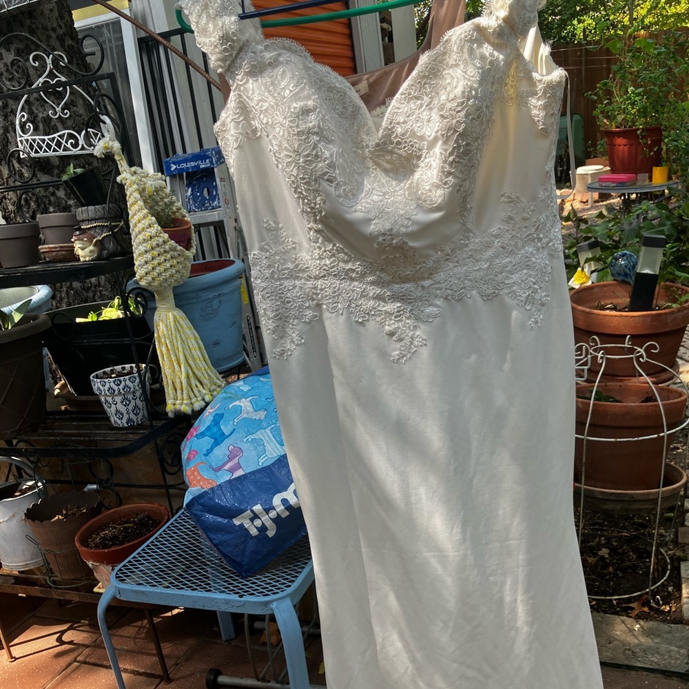 Beautiful weeding dress